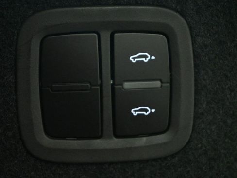 Certified 2024 Porsche Cayenne Turbo GT AWD/4WD image 31