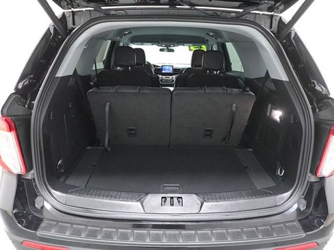 Used 2023 Ford Explorer XLT w/ Equipment Group 202A image 27