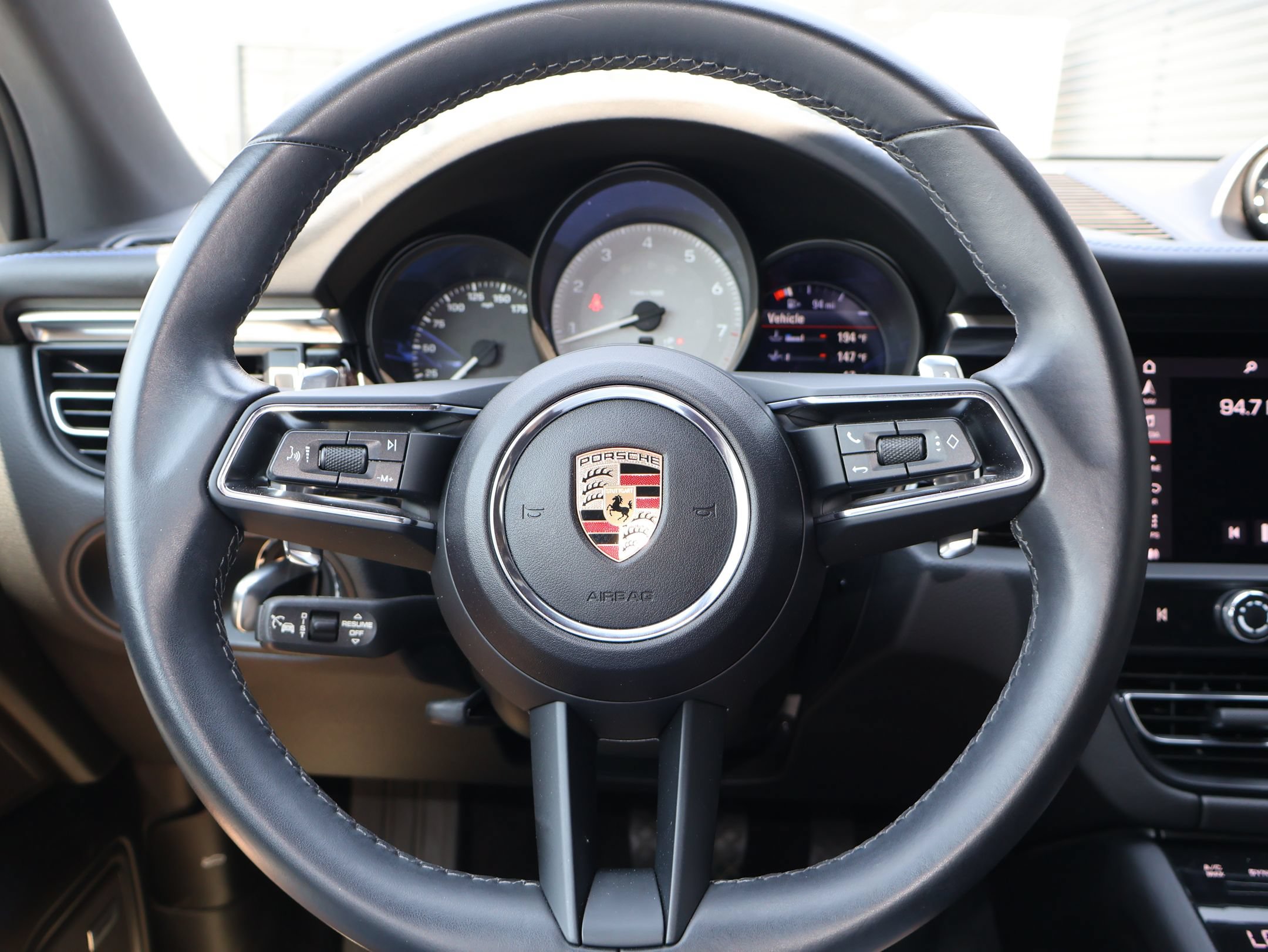 Certified 2024 Porsche Macan S w/ Premium Plus Package AWD/4WD image 17