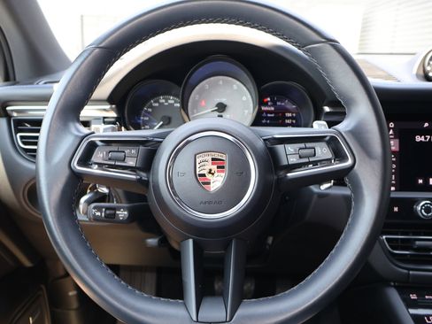Certified 2024 Porsche Macan S w/ Premium Plus Package AWD/4WD image 17