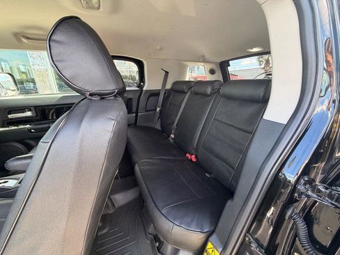 Used 2007 Toyota FJ Cruiser 4WD image 22