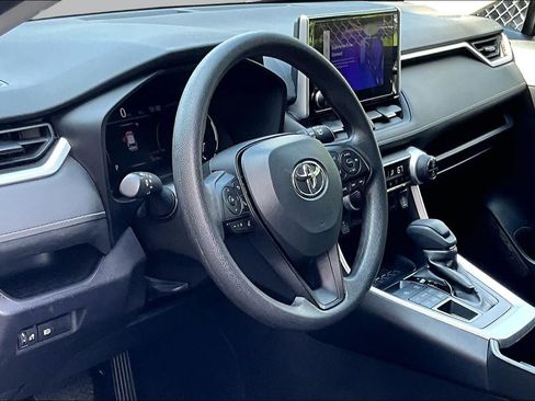 Certified 2025 Toyota RAV4 XLE AWD/4WD image 18