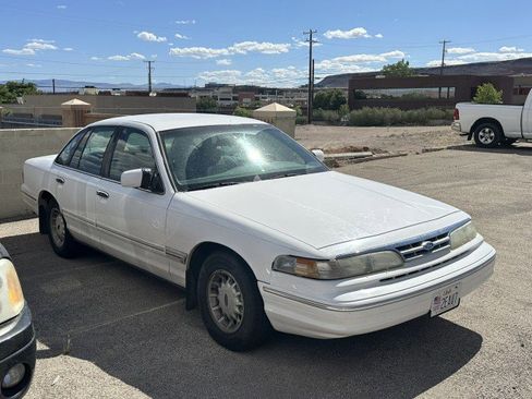 Used 1997 Ford Crown Victoria LX RWD image 3
