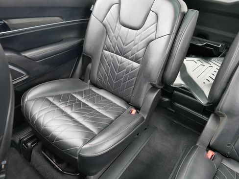 Certified 2023 Kia Telluride SX Prestige X-Pro image 12