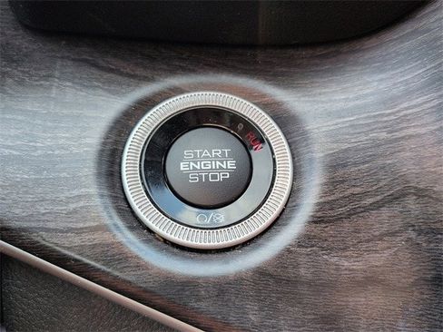 Used 2021 Jeep Grand Cherokee L Limited image 23