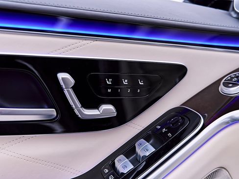 Used 2024 Mercedes-Benz S 63 AMG S image 45