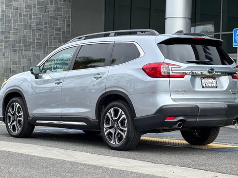 Certified 2025 Subaru Ascent Limited AWD/4WD image 6
