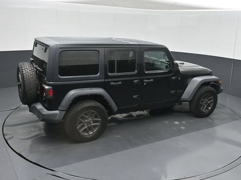 Used 2024 Jeep Wrangler Unlimited Sport AWD/4WD image 37