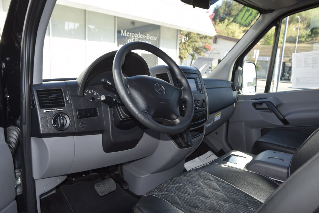 Used 2017 Mercedes-Benz Sprinter 2500 image 26