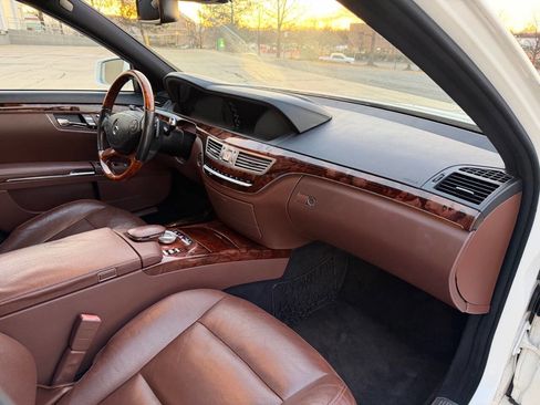 Used 2011 Mercedes-Benz S 550 image 13
