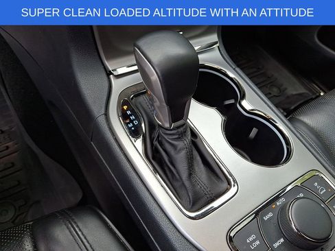 Used 2020 Jeep Grand Cherokee High Altitude AWD/4WD image 15