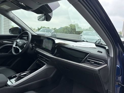 Used 2025 Audi Q5 Premium Plus w/ Premium Plus AWD/4WD image 15