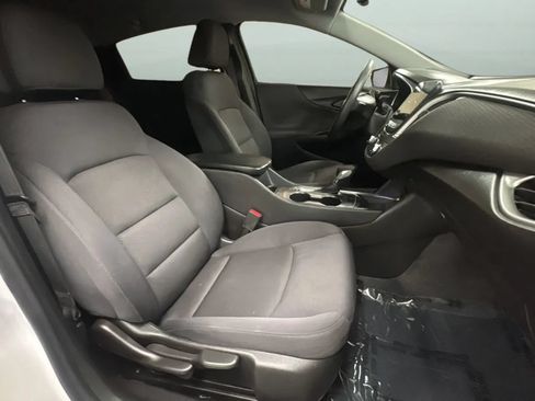 Used 2022 Chevrolet Malibu LT FWD image 21
