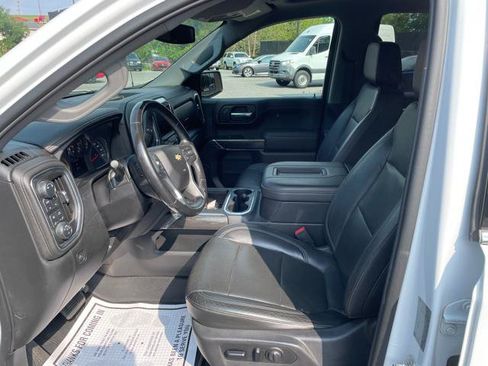Used 2019 Chevrolet Silverado 1500 LTZ AWD/4WD image 15