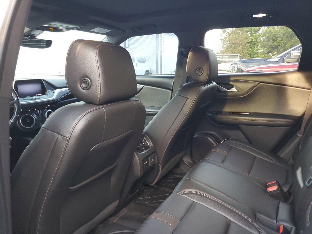 Used 2019 Chevrolet Blazer Premier w/ Sun and Wheels Package FWD image 9
