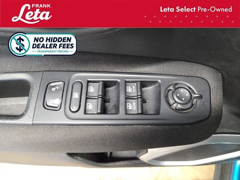 Used 2020 Jeep Renegade Latitude FWD image 21
