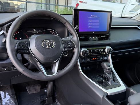Used 2024 Toyota RAV4 XLE Premium image 28