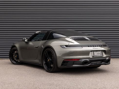Used 2024 Porsche 911 Targa 4 GTS AWD/4WD image 3