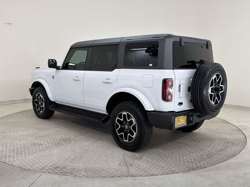 Certified 2025 Ford Bronco Outer Banks AWD/4WD image 3