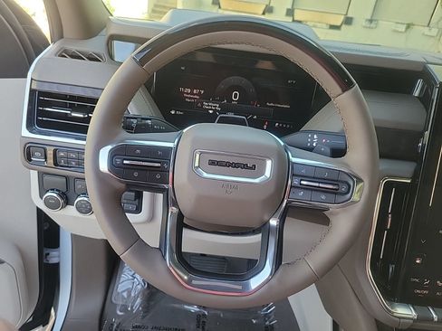 New 2026 GMC Yukon XL Denali w/ Denali Reserve Package image 21