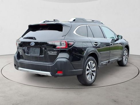 Used 2023 Subaru Outback Touring XT AWD/4WD image 5