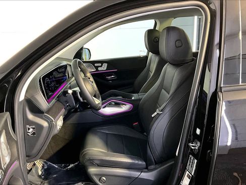 Certified 2026 Mercedes-Benz GLS 450 4MATIC image 9