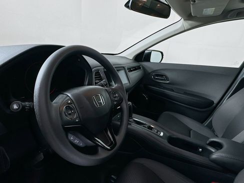 Used 2022 Honda HR-V EX image 10