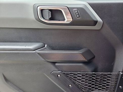 Used 2024 Ford Bronco Black Diamond AWD/4WD image 32