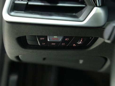 Used 2020 BMW 330i Sedan w/ Convenience Package RWD image 32