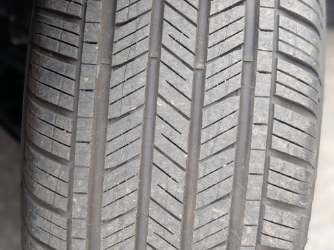 Used 2024 Volkswagen Taos S image 32