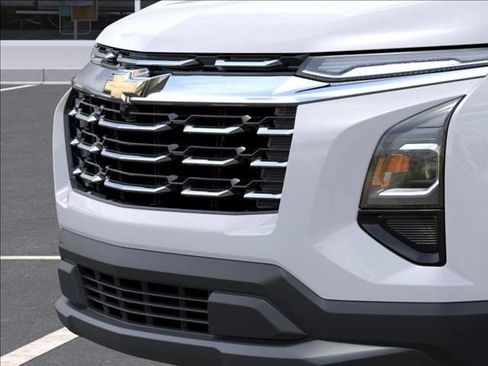 New 2026 Chevrolet Equinox LT FWD image 14