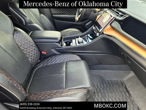 Used 2023 Jeep Grand Cherokee L Summit AWD/4WD image 12