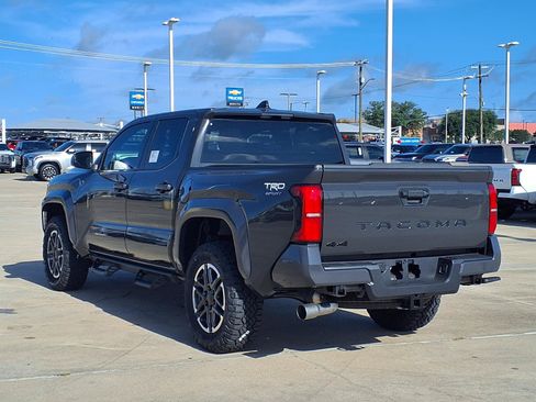Used 2026 Toyota Tacoma TRD Sport AWD/4WD image 7
