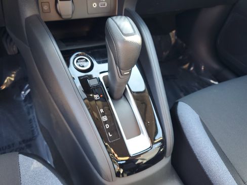 New 2025 Nissan Versa SV w/ Trunk Package image 29