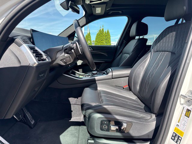 Certified 2024 BMW X5 xDrive40i w/ M Sport Package AWD/4WD image 13