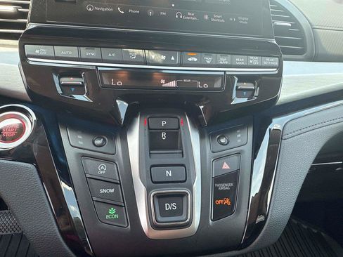 Certified 2026 Honda Odyssey Touring image 25