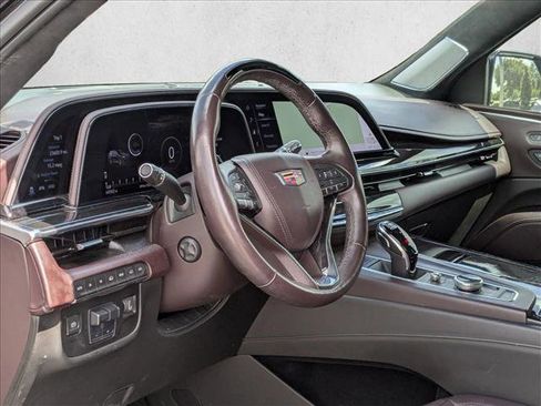 Used 2022 Cadillac Escalade Sport Platinum w/ LPO, ONYX Package AWD/4WD image 2