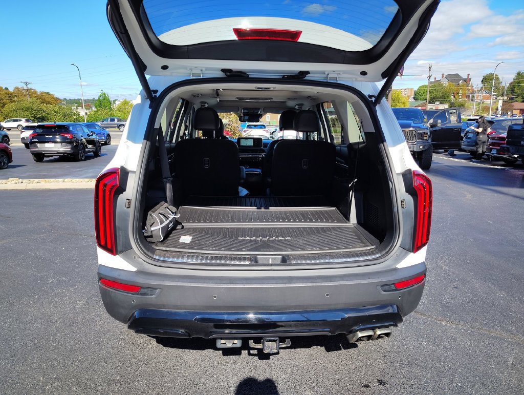 Used 2022 Kia Telluride SX w/ Nightfall Edition Package AWD/4WD image 36
