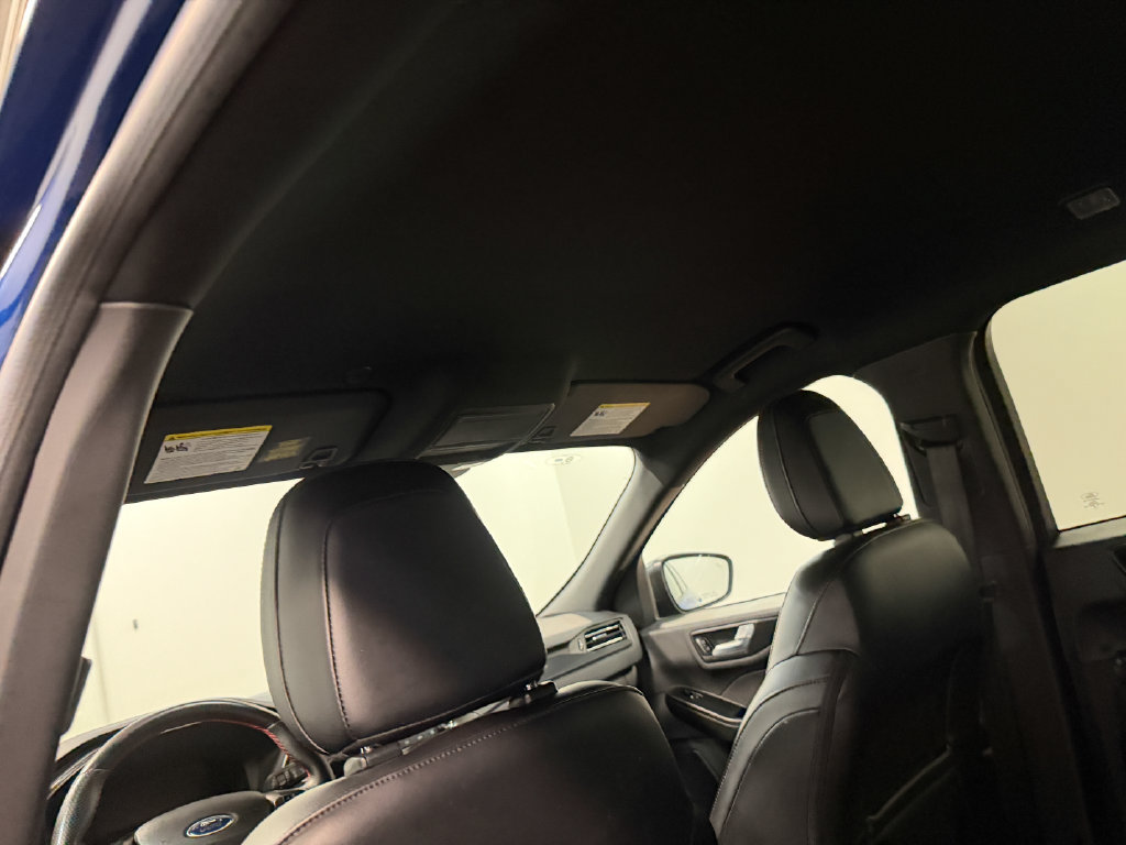 Used 2023 Ford Escape ST-Line AWD/4WD image 11