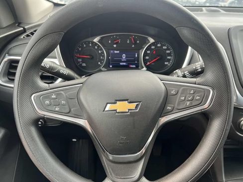 Used 2019 Chevrolet Equinox LT FWD image 18