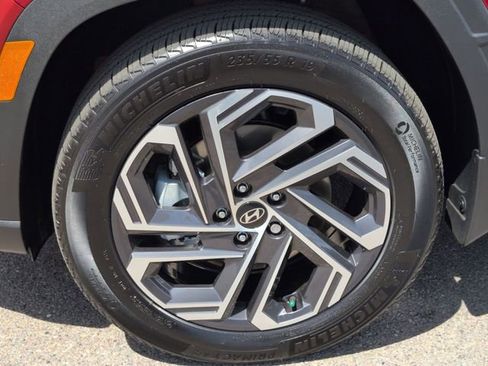 Used 2025 Hyundai Tucson Limited image 10