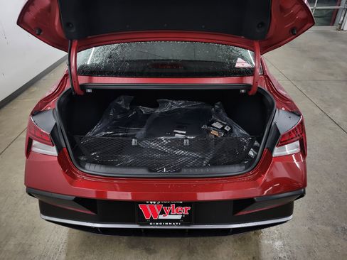 New 2026 Hyundai Elantra SEL Sport Premium image 16