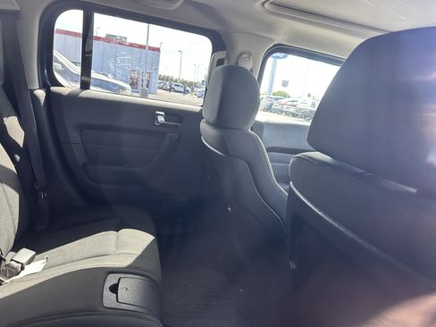 Used 2006 HUMMER H3 AWD/4WD image 12