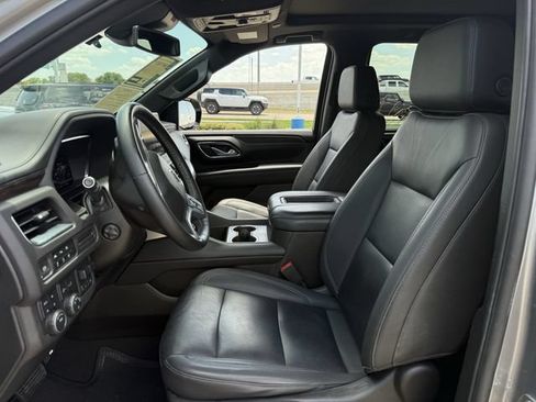 Used 2023 Chevrolet Tahoe Z71 w/ Luxury Package AWD/4WD image 27