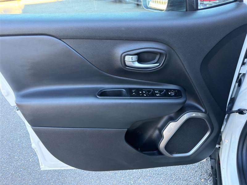 Used 2022 Jeep Renegade Sport AWD/4WD image 9