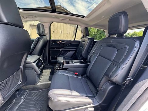 Used 2025 Lincoln Aviator Reserve w/ Jet Appearance Package AWD/4WD image 32