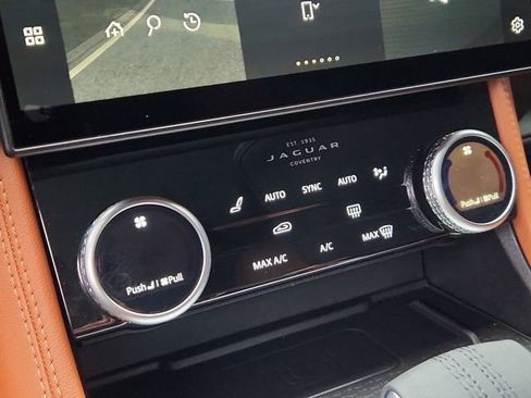 Used 2026 Jaguar F-PACE R-Dynamic S AWD/4WD image 42