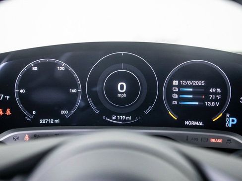 Used 2021 Porsche Taycan 4S w/ Premium Package image 26