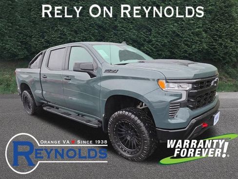 Used 2025 Chevrolet Silverado 1500 LT Trail Boss w/ Convenience Package II AWD/4WD image 1