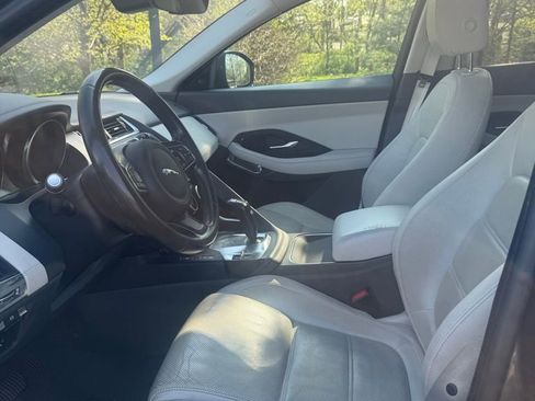 Used 2018 Jaguar E-PACE S image 8